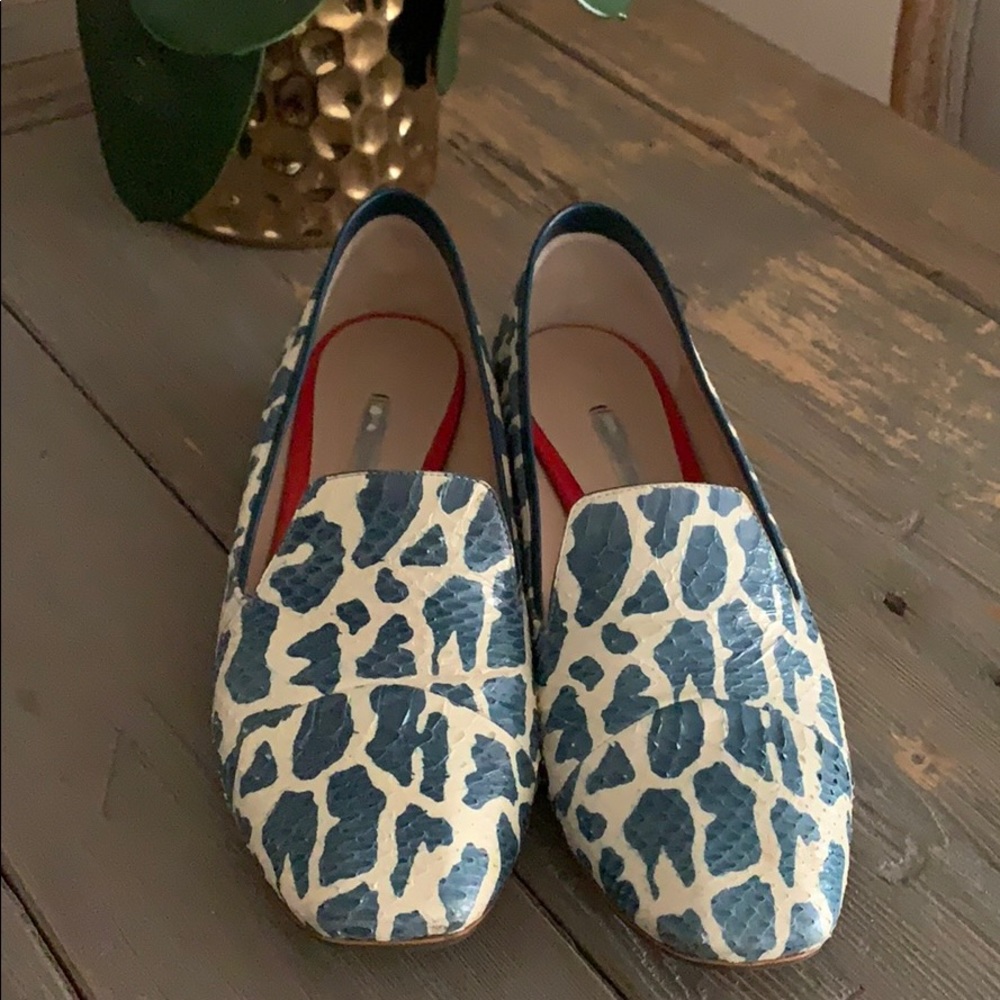 Off white and teal loafers BY Nicholas Kirkwood
